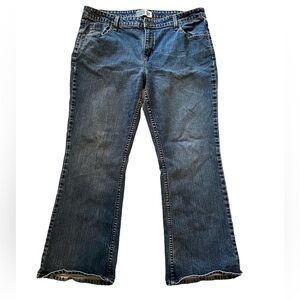 Signature Levi Strauss Misses Low Rise Boot Cut / Flare Leg